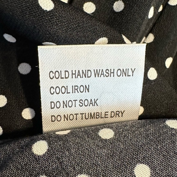 Princess Polly Bobbie Mini Dress Black Polka Dots size 4 V Neck Short Sleeve - Picture 13 of 14